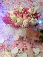 TULIPS FLOWER CANDLE BASKET. GIFTS FOR MOTHER'S DAY SND AND BIRTHDAY