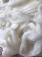 100% Merino Wool Rovings In Un Dyed Natural Cream. Large1000g Bundle (35 Ounces)
