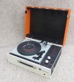 SUPERB RETRO 1970s ELIZABETHAN ASTRONAUT VINTAGE RECORD PLAYER - FULLY SERVICED