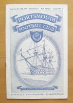 PORTSMOUTH v MANCHESTER UNITED 1955/1956 *VG Condition Football Programme*