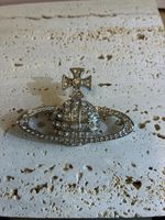 vivienne westwood Crystal Orb Big Brooch In Silver Tone