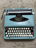 Smith Corona SCM Corsair Blue Portable Typewriter With Connecting Case
