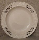 Leeds Clasic Creamwear Plate Black Lace Floral Border Round Glossy Earthenware