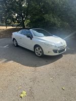 Renault Megan PetrolConvertible would consider swap /px for mid size petrol suv!