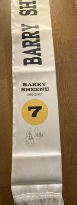 Barry Sheene Scarf signed glossy full length Motorcycle Racing