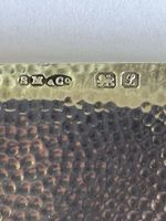 ARTS & CRAFTS SAMPSON MORDAN SLIM SILVER GILT HAMMERED CARD CASE CHESTER 1911