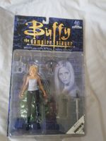 BUFFY Vampire Slayer lilac top action figure short hair Moore Collectibles