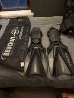 Beuchat Aquabiotic Fin’s Size M/L. Only Worn 3 Times As A Little Small.