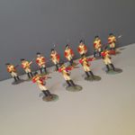 Vintage AMERICAN REVOLUTION Red British Toy Soldiers BUNDLE x12 Painted Plastic 