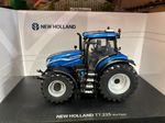 Universal Hobbies New Holland T7.225 BLUE POWER Tractor BOXED 1:32 scale UH7201