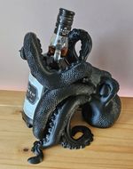1X Kraken 700ml Rum Bottle Stand holder Black