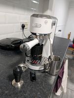 De'Longhi Dedica Duo EC890.WI Espresso Coffee Machine White + Accessories Tested
