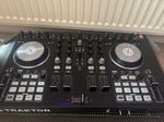 Native Instruments Traktor Kontrol S4 MK2 DJ Controller + original box