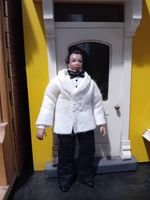 Smart 12th Scale Dolls House Man Doll In White Tuxedo Dinner Jacket 