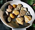 800g OF MIXED SEA STONES/ PEBBLES  ( 15 )