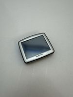 TomTom GPS Navigator N14644 Canada 310 - with Charger - Tested and Working