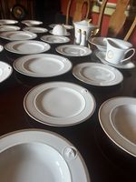 Rosenthal Versace Médaillon Méandre d'Or', Ikarus Porcelain Dinner Set 