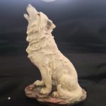 Willow Hall Storms Cry Wolf Wolf Figurine Ornament 20cm Resin