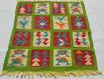 Vintage Traditional Handcrafted Beautiful Kilim Rug for Home Décor 103x98 cm
