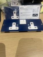 SCHNEIDER TWIN SOCKET Q411 MITA MOUNTING PLATE FOR 4 COMP FLOOR BOX