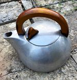 Picquot Ware K3 1.7L Aluminium Kettle Silver/Brown Wooden Handle & Lid