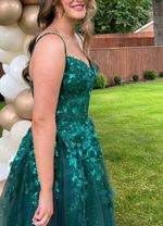 Emerald green Mori Lee prom dress 2024 size 10