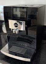 JURA Z10 Coffee Machine Smart Bean to Cup Diamond Black. Hot & cold coffee brew