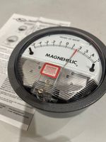 Dwyer Instruments 2000-0C Magnehelic Differential Pressure Gauge Gage