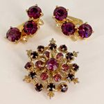 Vtg Amethyst Purple Rhinestone Brooch Earrings Set Gold Tone Clip On Demi Parure