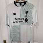 Liverpool FC 2017-2018 Away Shirt Size S (B150)