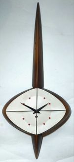 MID-CENTURY MODERN SYROCO WOOD USA 'ATOMIC' WALL CLOCK- SPACE AGE- NOT SUNBURST