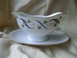 RICHARD GINORI GRAVY BOAT ATTACHED UNDERPLATE FLORAL  MANIFATTURA DOCCIA ITALY 