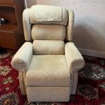 OAK TREE MOBILITY 'OAK' MODEL HIGH LEG LIFT RISE & RECLINE ELECTRIC CHAIR 