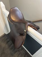 15.5 Inch Dever Brown Changeable Gullet Saddle