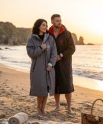 HUT Premium Waterproof Drying Changing Robe Hooded Coat Swimming Beach RRP £125