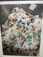 World stamps 250 grams off paper, good sorter also duplication see advert