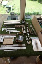 A LARGE AMOUNT OF VARIOUS  EARLY ENGINEERING & TOOL MAKERS TOOLS J3