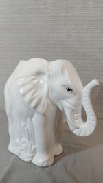 Vintage Ceramic / Porcelain Asian Elephant Planter or Umbrella stand (Large)