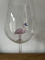 Glass Wine Glass with Pink Flamingo Figure Decoration, Stemmed Wine Glasses