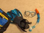 US Divers Snorkel Set: Mask, Fins, Snorkel with Bag Size Child S-M
