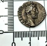 X556: Commodus Roman Silver Denarius, VICTORY, struck Rome AD 190-192, RIC 237