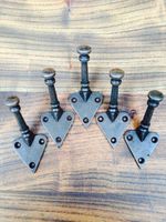 5 X  CAST IRON  ART & CRAFTS CHARLES VOYSEY STYLE WALL HOOKS / COAT HOOKS