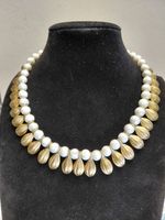 Rare TRIFARI CROWN Brushed Gold-tone Faux Pearl & Teardrop Design Bib- Signed