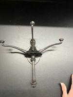 Cast Iron 3 hook wall bracket