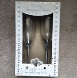 Gift Wishes Mr & Mrs Wedding Champagne Flutes 2pc Clear Glass 90ml Hearts