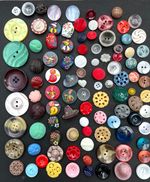 100 Unusual Vintage Buttons - All Different - Unused Old Warehouse Find
