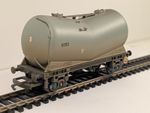 Hornby R6153 OO Gauge PCA “Vee” Grey Tanker Wagon