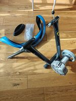 CycleOps fluid indoor trainer + thru axle adaptor + training tyre