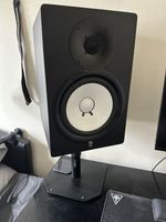 Yamaha HS80M Studio Monitors (Pair) + Stands – Excellent Condition