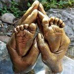 Family Holding Hand 3D Casting Moulding Kit | up to 5 Hand | Christmas Gift Idea